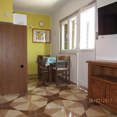 Vanessa Guest house 3*